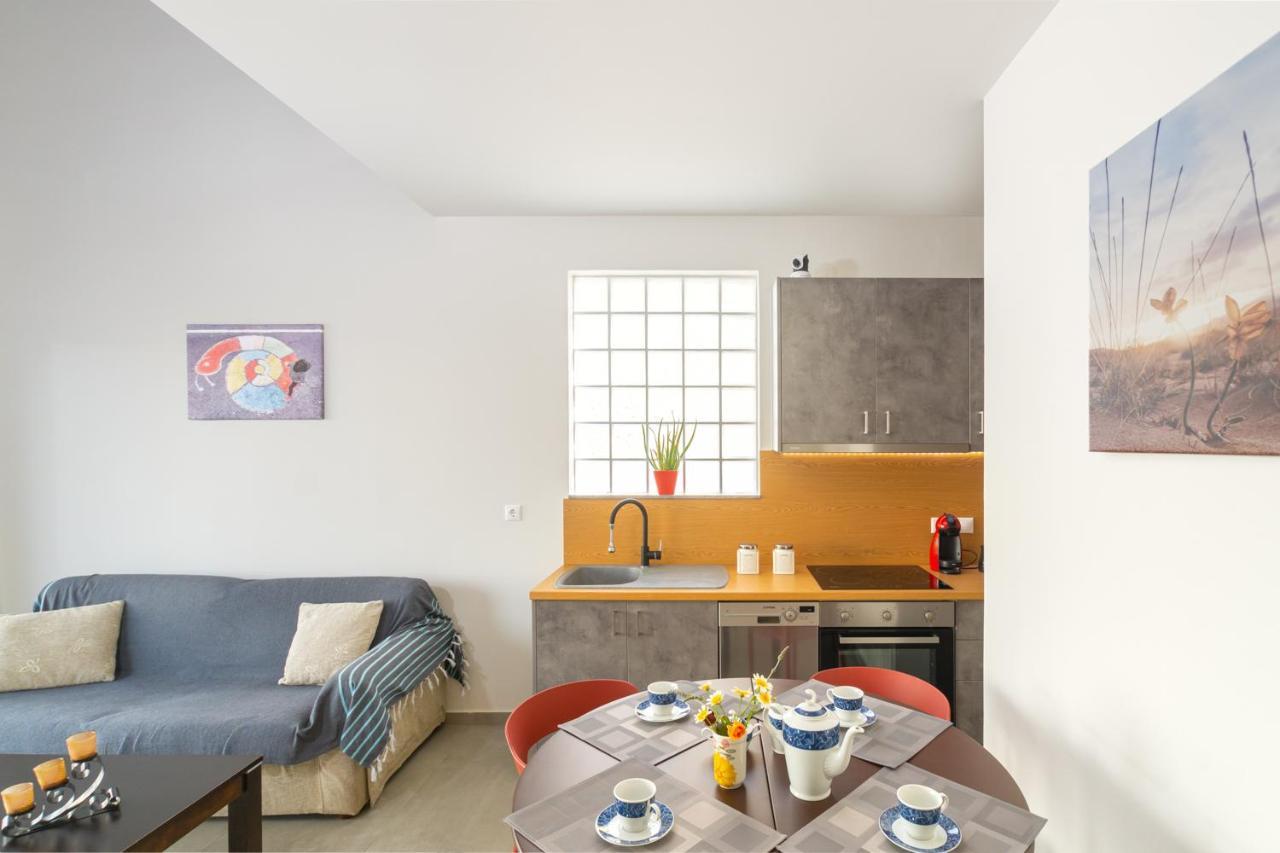 Achilles Maisonette